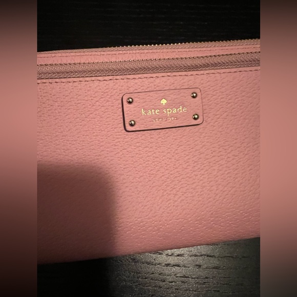 ♠️SOLD♠️Double zipper Kate Spade ♠️ wallet - Picture 2 of 6